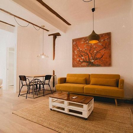 Charming Design Apartment Reina Sofia Madrid Buitenkant foto