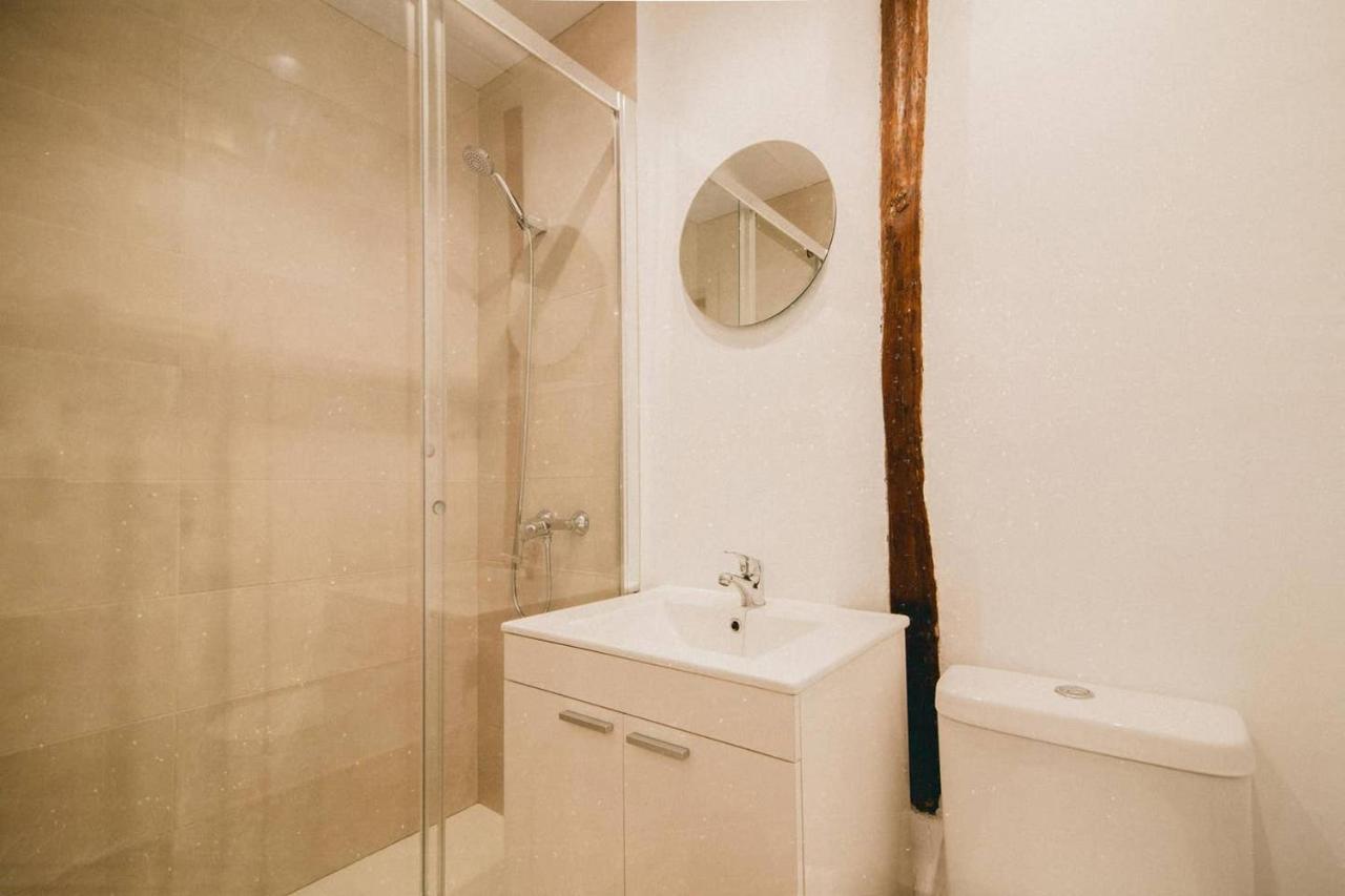 Charming Design Apartment Reina Sofia Madrid Buitenkant foto