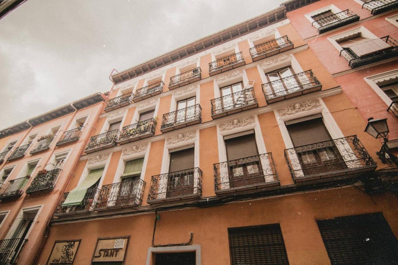 Charming Design Apartment Reina Sofia Madrid Buitenkant foto